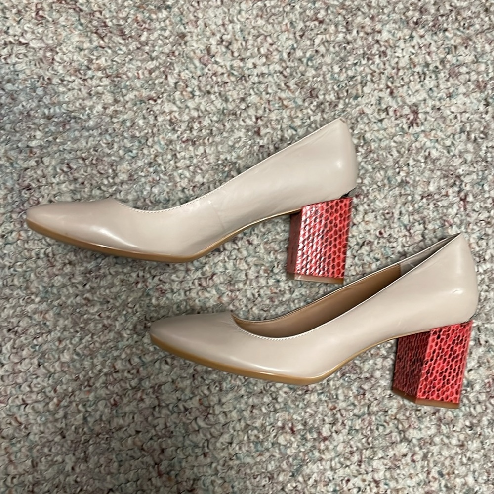 Calvin Klein block heels - Picture 3 of 8